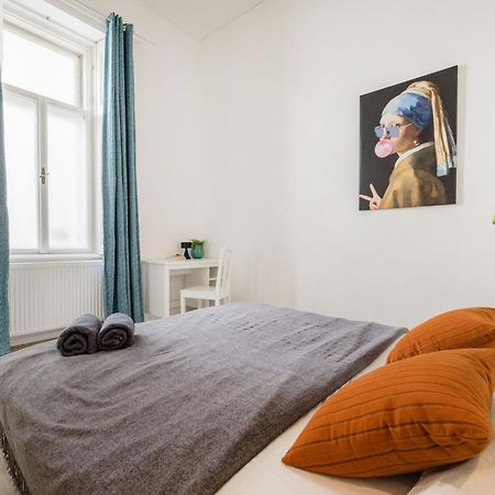 Wellness Retreat With Sauna & Jacuzzi - 1 Min To Opera Budapest Exterior foto