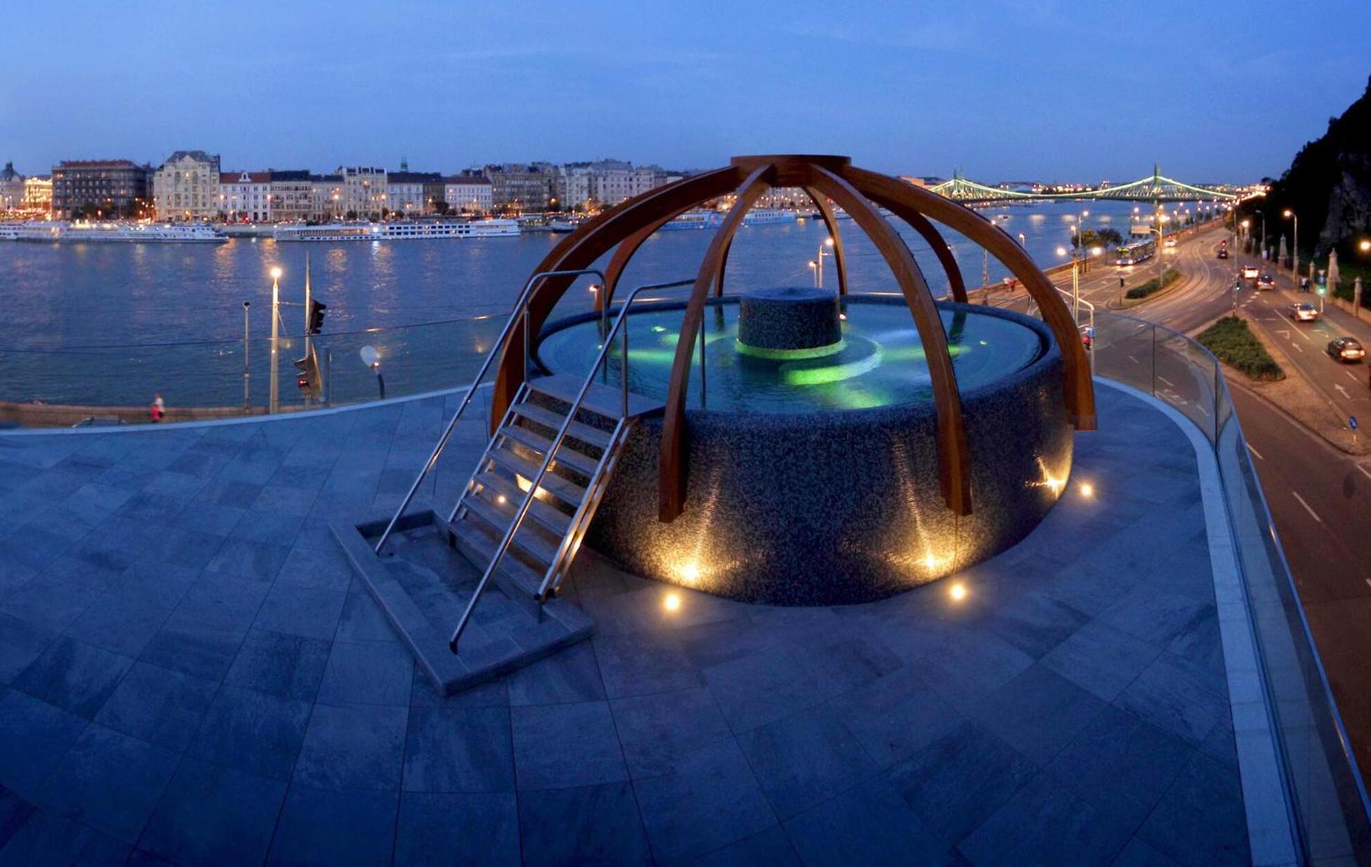 Wellness Retreat With Sauna & Jacuzzi - 1 Min To Opera Budapest Exterior foto